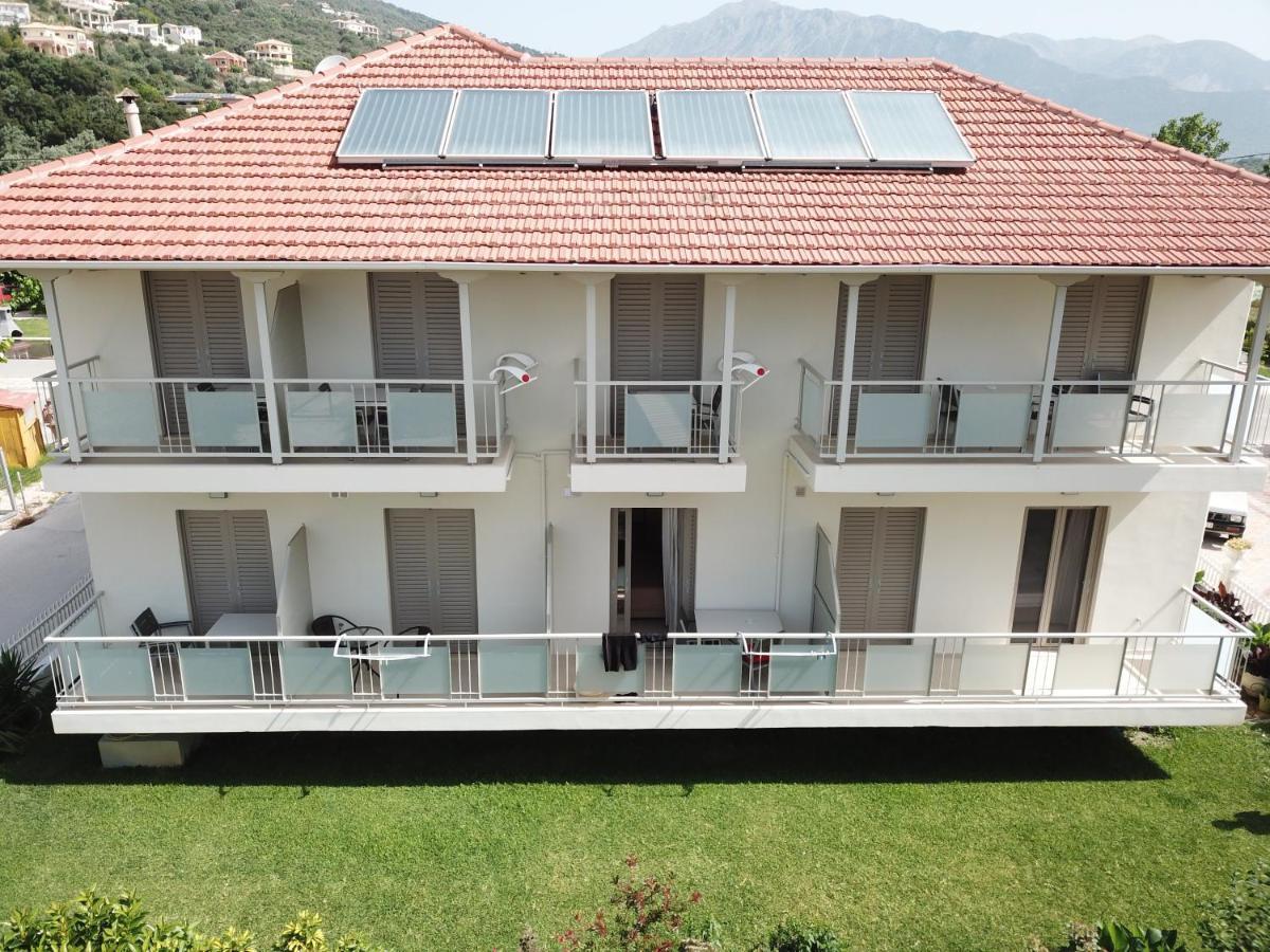 Savinos Rooms Vasilikí Exterior foto